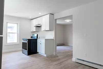 71 Friend St #3rd, Gloucester, MA 01930 - Photo 2