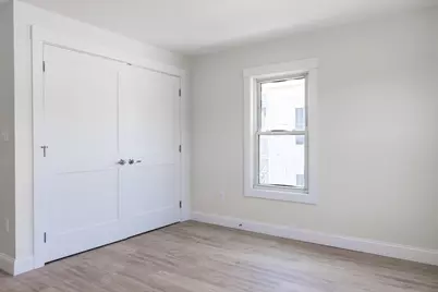 71 Friend St #3rd, Gloucester, MA 01930 - Photo 8