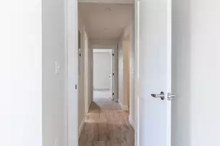 71 Friend St, Gloucester, MA 01930 - Photo 4