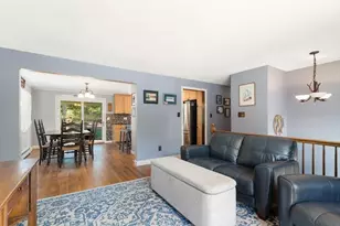 5 Paradise Rd, Beverly, MA 01915 - Photo 4