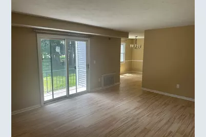 84 Tennis Plaza Road #33, Dracut, MA 01826 - Photo 2