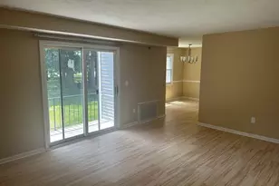 84 Tennis Plaza Rd, Dracut, MA 01826 - Photo 2