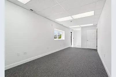 9 Whalley Way, Southwick, MA 01077 - Photo 8