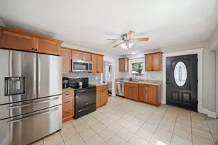 4 Dwight St, Fitchburg, MA 01420 - Photo 12