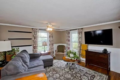 35 Pinehurst St, Westfield, MA 01085 - Photo 8