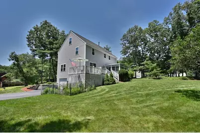 2 Palm Ave, Methuen, MA 01844 - Photo 2