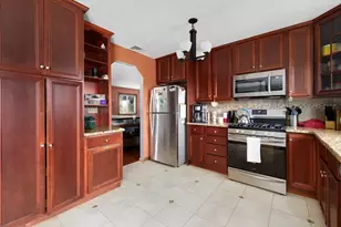 8 Tenley Ave, Dartmouth, MA 02747 - Photo 2