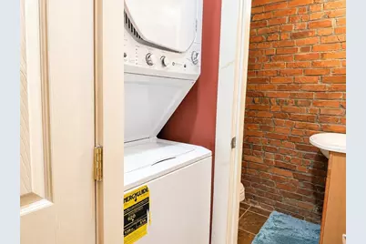 410 E 3rd St #1, Boston, MA 02127 - Photo 10