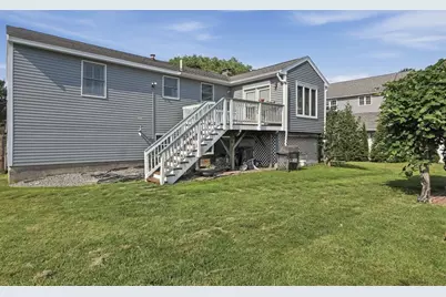 52 Sherwood Dr, Haverhill, MA 01835 - Photo 4
