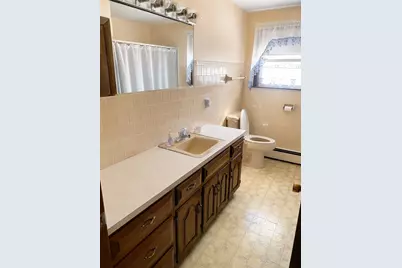 1282 Quaker St, Northbridge, MA 01534 - Photo 8