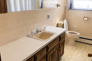 1282 Quaker St, Northbridge, MA 01534 - Photo 8