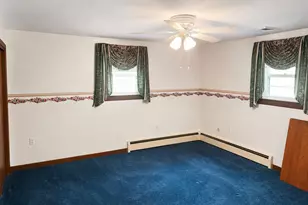 1282 Quaker St, Northbridge, MA 01534 - Photo 6