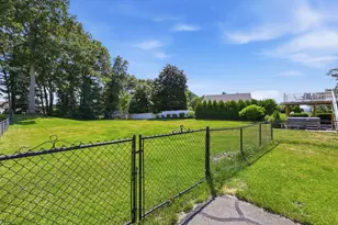 83 Eastwood Dr, Westfield, MA 01085 - Photo 36