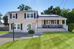 433 Pearse Rd, Swansea, MA 02777 - Photo 1