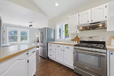 138 Marble St, Stoneham, MA 02180 - Photo 12