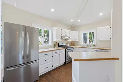 138 Marble St, Stoneham, MA 02180 - Photo 10