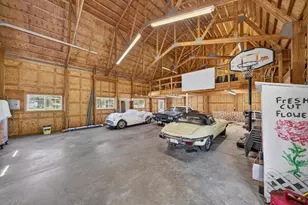 665 Horseneck Rd, Dartmouth, MA 02748 - Photo 12