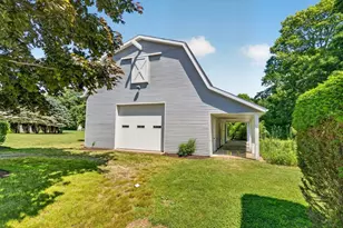 665 Horseneck Rd, Dartmouth, MA 02748 - Photo 18