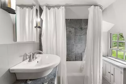 11 Lincoln St, Gloucester, MA 01930 - Photo 34