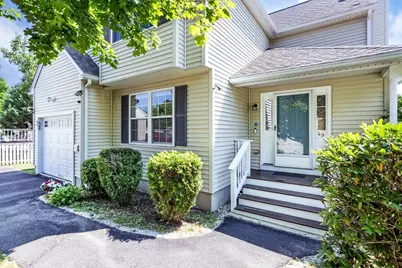 49 Palomino Dr, Franklin, MA 02038 - Photo 2