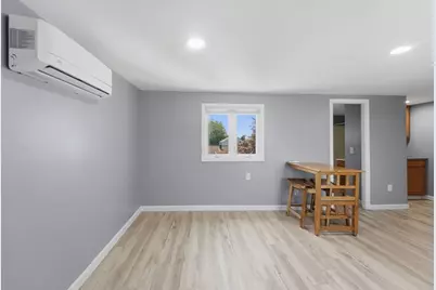415 Anthony St, Fall River, MA 02720 - Photo 6
