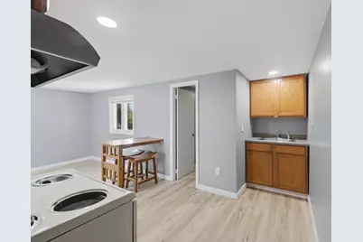 415 Anthony St, Fall River, MA 02720 - Photo 8