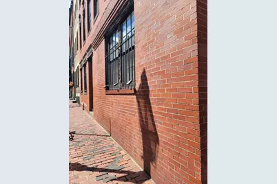 11 Phillips #8, Boston, MA 02114 - Photo 14