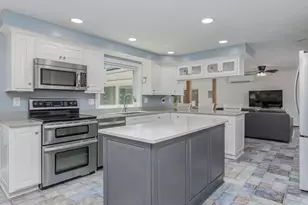 4 Upton St, Dunstable, MA 01827 - Photo 8