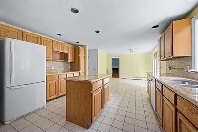 29 Pond St, Hopkinton, MA 01748 - Photo 20