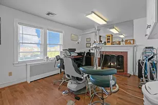 74 Valley, Middletown, RI 02842 - Photo 18