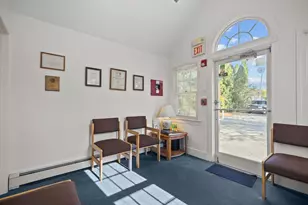 74 Valley, Middletown, RI 02842 - Photo 4