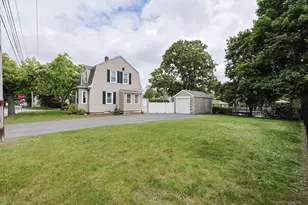 871 Wildwood Rd, New Bedford, MA 02745 - Photo 36