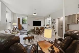 28 Adams St, Worcester, MA 01604 - Photo 4