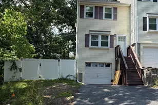 28 Mildred Ave, Worcester, MA 01603 - Photo 1