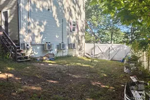 28 Mildred Ave, Worcester, MA 01603 - Photo 10