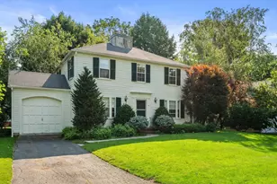 10 Wilde Rd, Wellesley, MA 02481 - Photo 1
