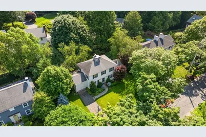 10 Wilde Rd, Wellesley, MA 02481 - Photo 6