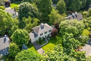 10 Wilde Rd, Wellesley, MA 02481 - Photo 6