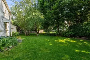 10 Wilde Rd, Wellesley, MA 02481 - Photo 26