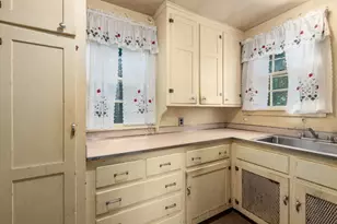 10 Wilde Rd, Wellesley, MA 02481 - Photo 14