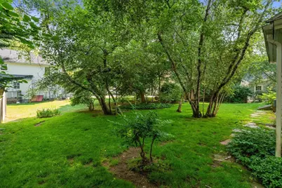 10 Wilde Rd, Wellesley, MA 02481 - Photo 24