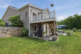 47 Hyde Park Cir, Uxbridge, MA 01569 - Photo 6