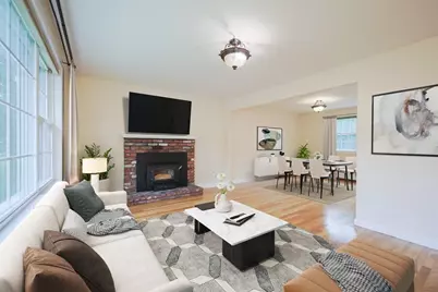 262 Daniels St, Franklin, MA 02038 - Photo 2