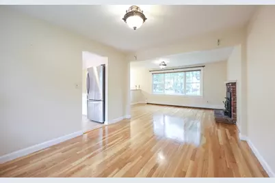 262 Daniels St, Franklin, MA 02038 - Photo 8