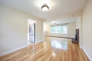 262 Daniels St, Franklin, MA 02038 - Photo 8