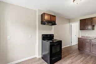 116-118 West St, Holyoke, MA 01040 - Photo 8