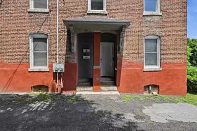 116-118 West St, Holyoke, MA 01040 - Photo 2
