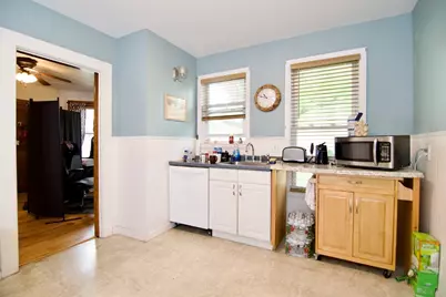 33 Noble St, Westfield, MA 01085 - Photo 10