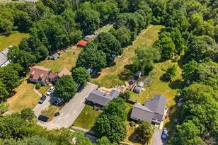 26 Algerine St, Berkley, MA 02779 - Photo 2