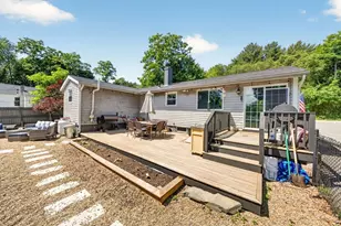 26 Algerine St, Berkley, MA 02779 - Photo 28